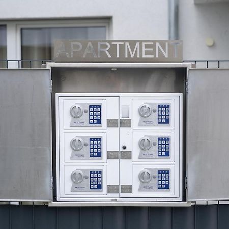Modern Apartment With Private Balcony Near City Center Wien Eksteriør billede