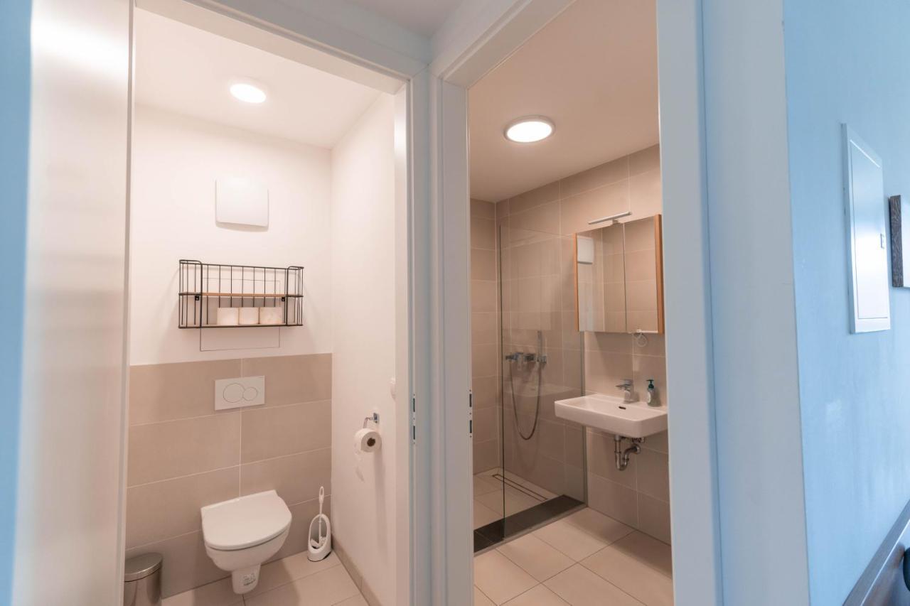 Modern Apartment With Private Balcony Near City Center Wien Eksteriør billede