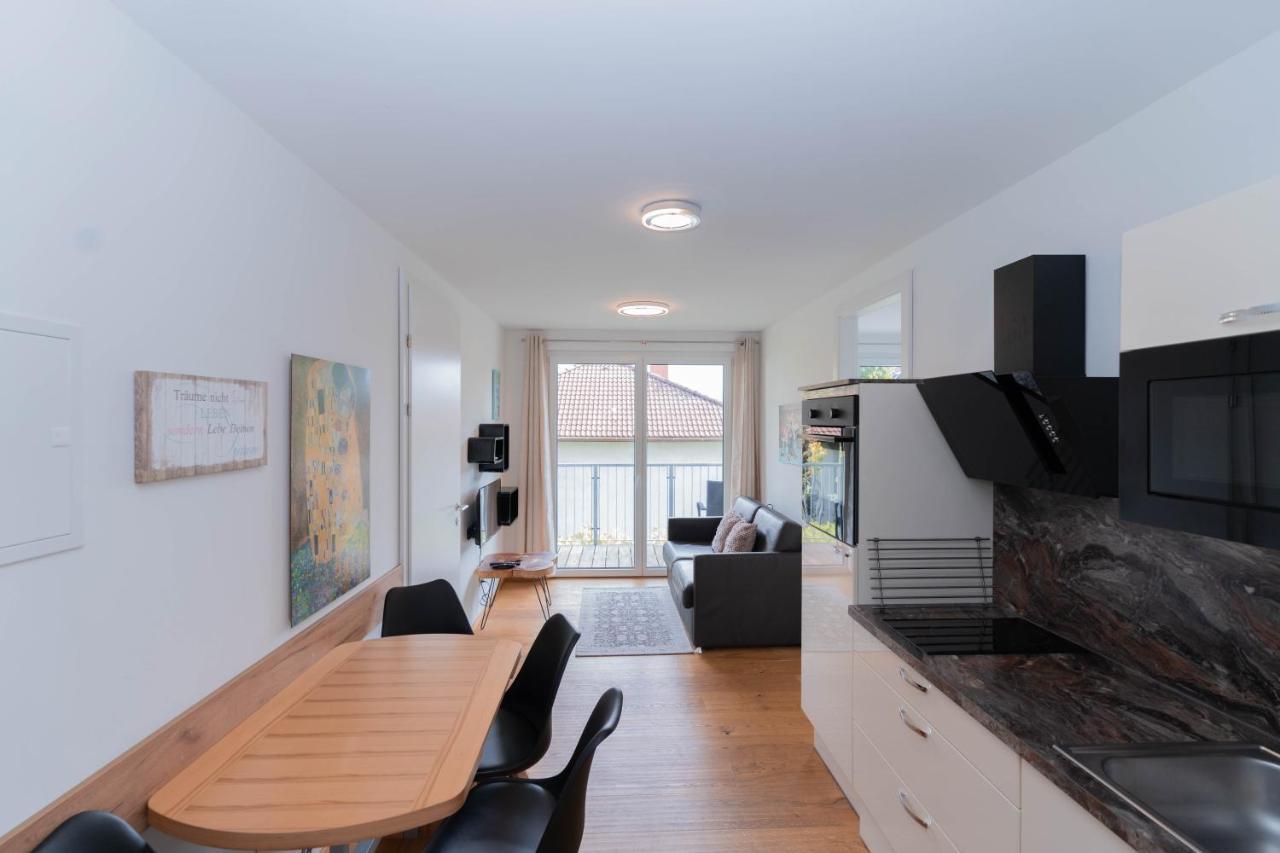 Modern Apartment With Private Balcony Near City Center Wien Eksteriør billede