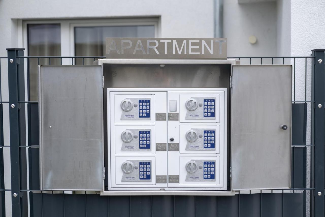 Modern Apartment With Private Balcony Near City Center Wien Eksteriør billede
